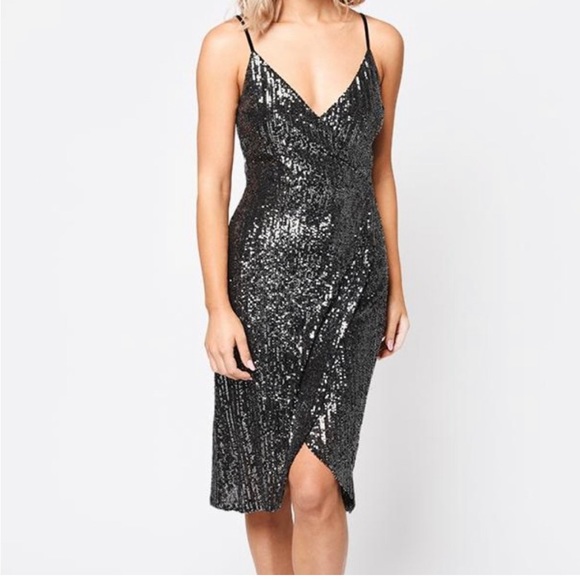 cupcakes & cashmere Dresses & Skirts - Cupcakes & Cashmere Joelle Faux Wrap Sequin Dress
